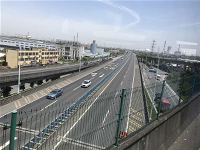 火炬与车轮共舞：一场智能出行的盛会启幕